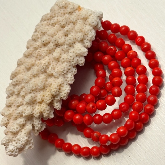 Red Coral Beaded Necklace + Large White Coral Pendant - Picture 4 of 13